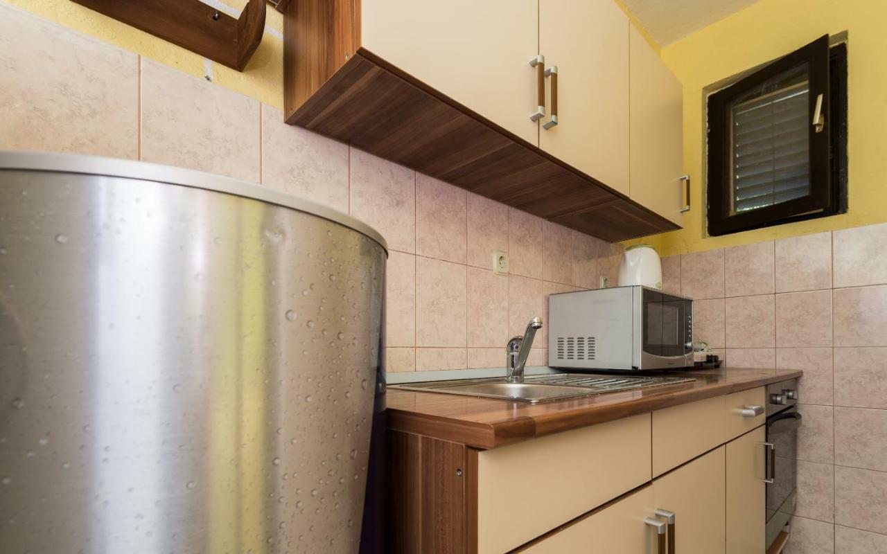 Apartments Azzurro Блаце Екстериор снимка