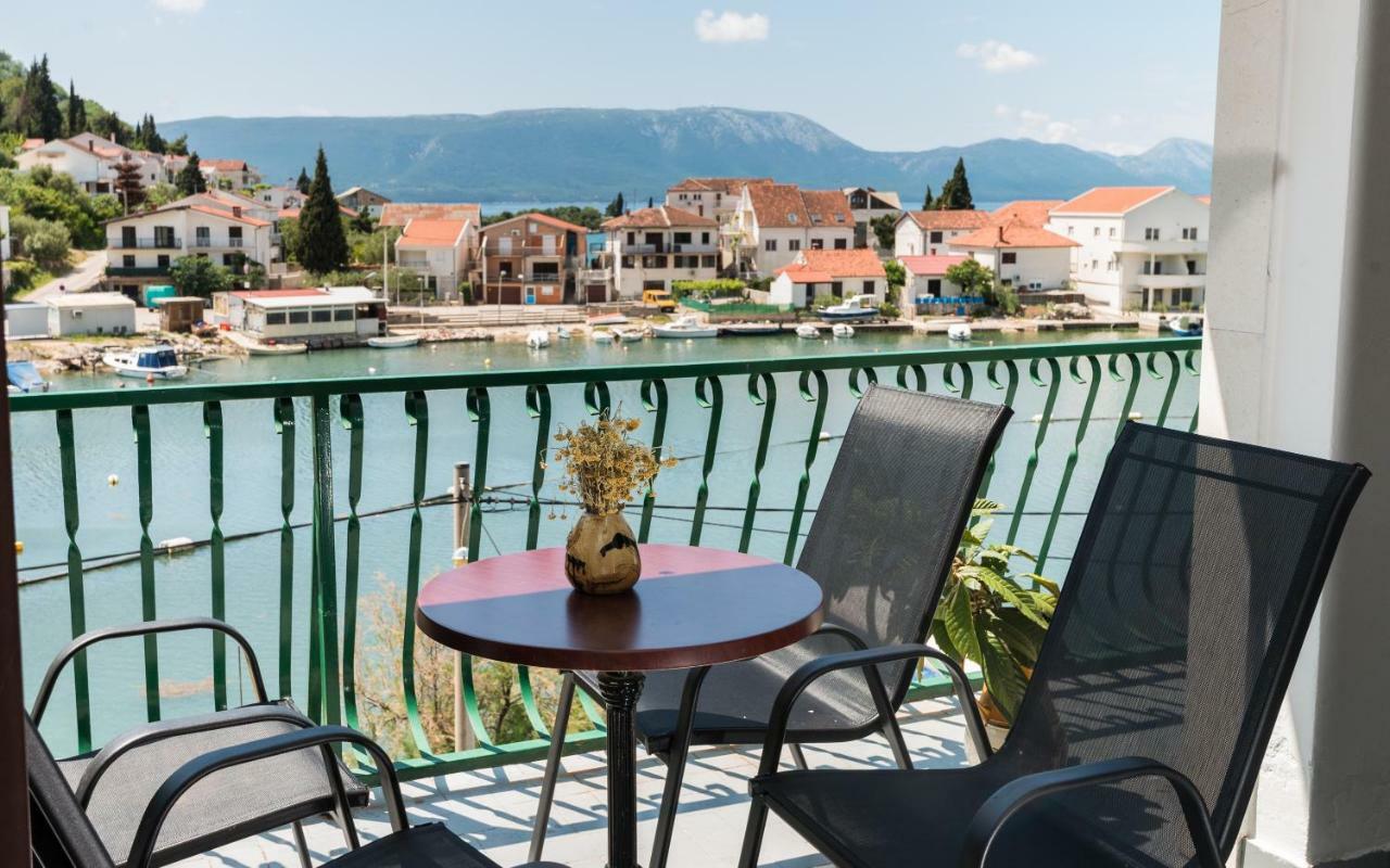 Apartments Azzurro Блаце Екстериор снимка