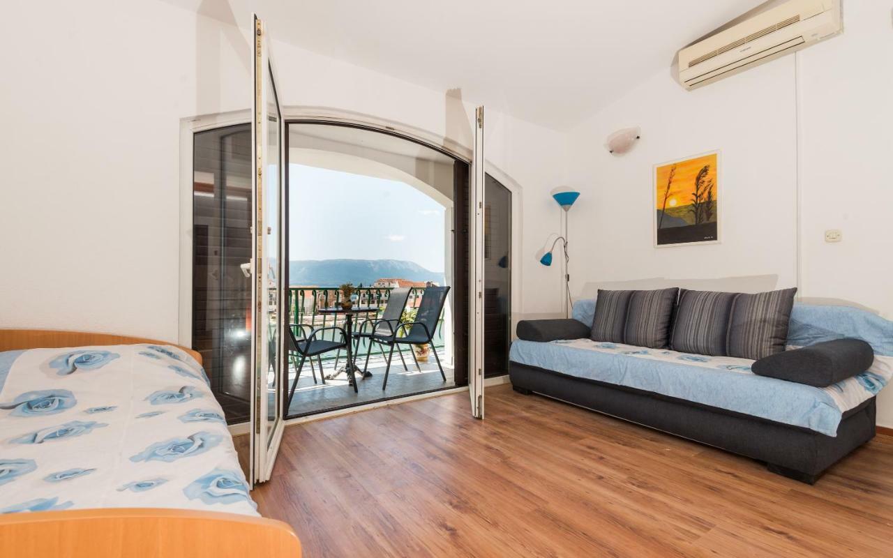 Apartments Azzurro Блаце Екстериор снимка