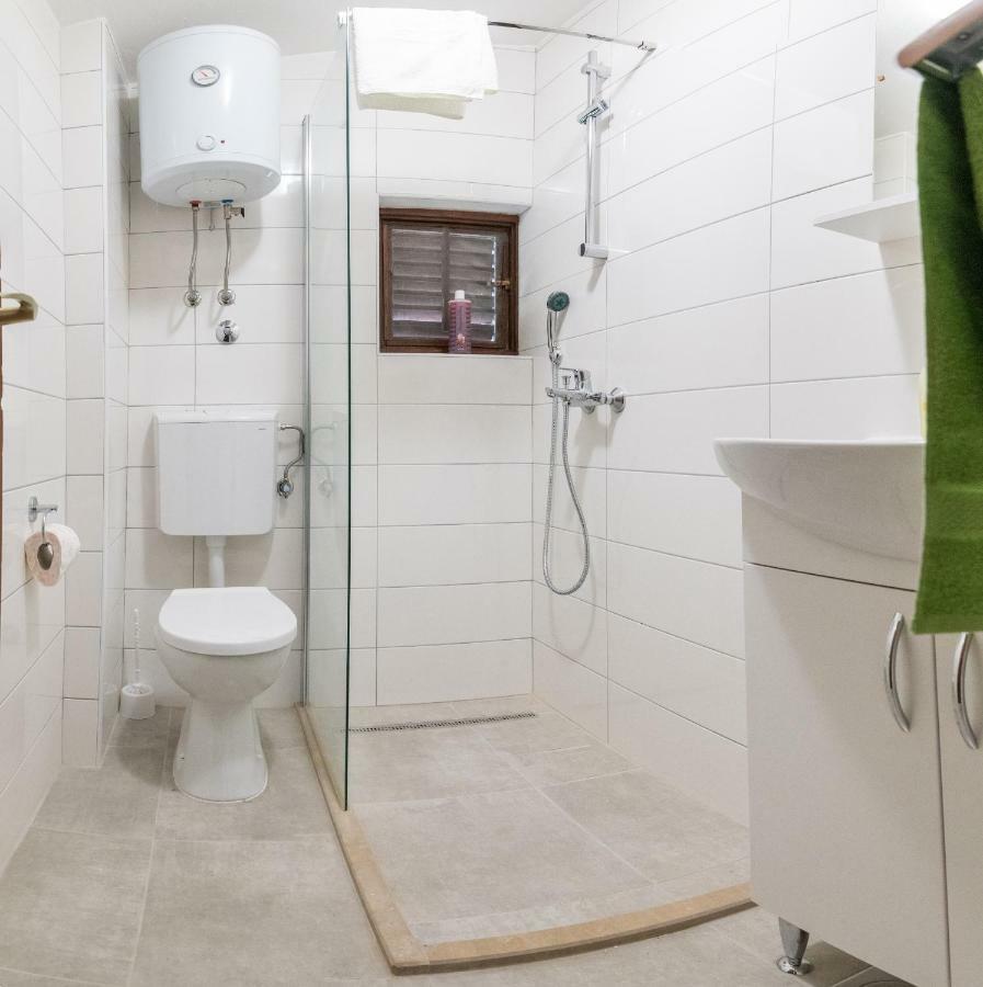 Apartments Azzurro Блаце Екстериор снимка